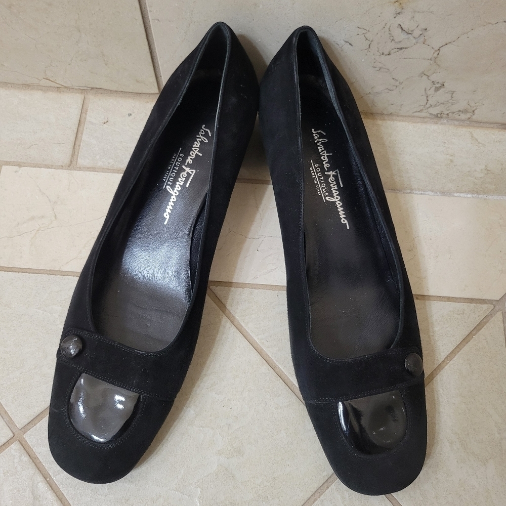 Salvatore Ferragamo Boutique Daria Suede Low Heel Size 11 2a